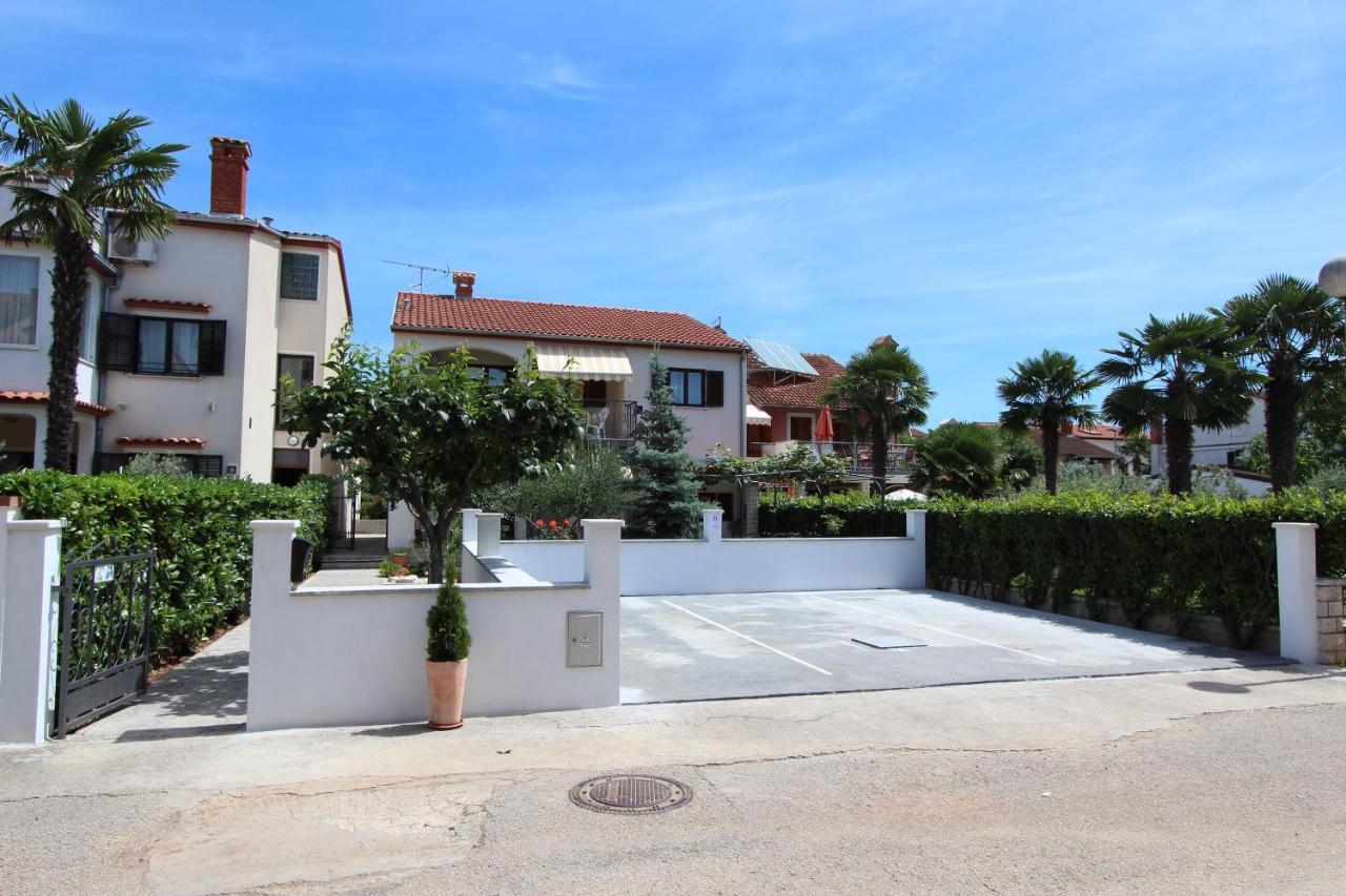 Apartments Denise Ровінь Екстер'єр фото