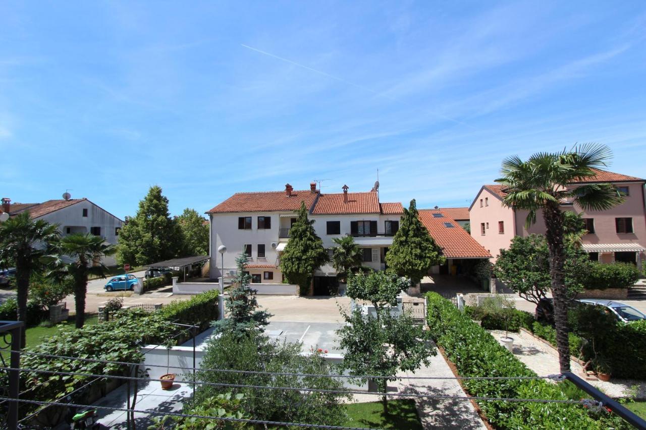 Apartments Denise Ровінь Екстер'єр фото